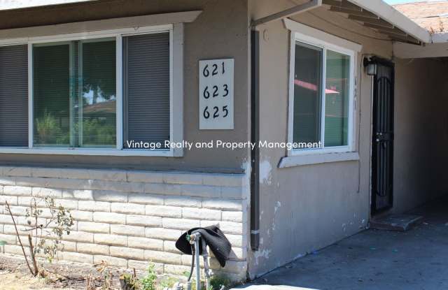 Back On the Rental Market 2 Bedroom Tri-Plex Unit That Is Ready To Go!!! - 621 Bedlow Drive, Stockton, CA 95210