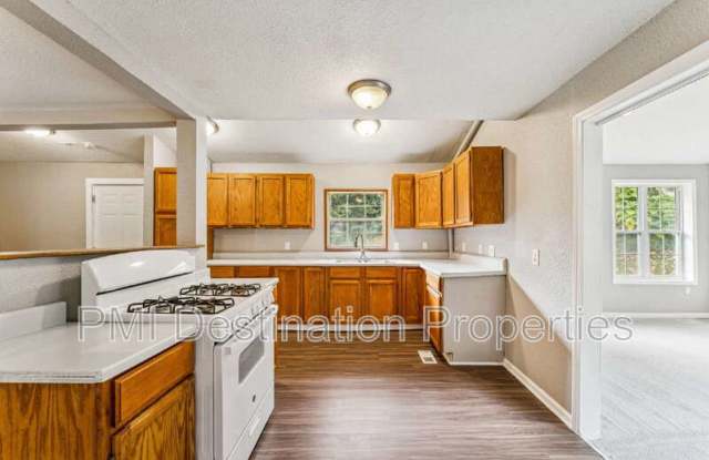 4041 Ruby Ave photos photos