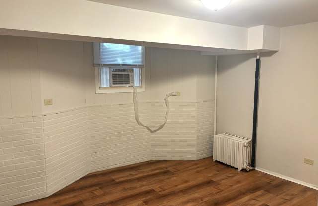 322 College Avenue Gallery 3