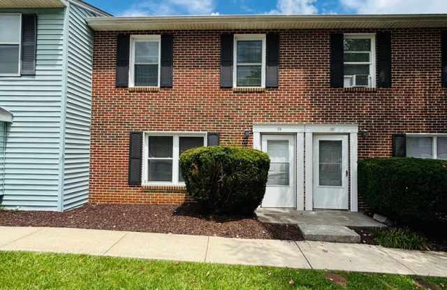 4 Bedroom 2.5 Bath Townhouse photos photos
