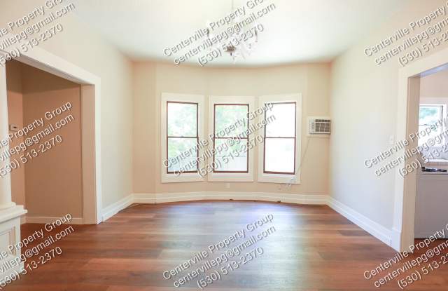 406 Cherry Street Gallery 4