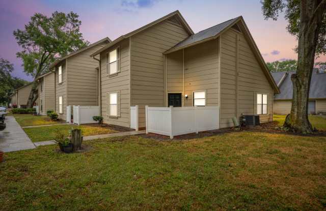 2550 W Bird St photos photos