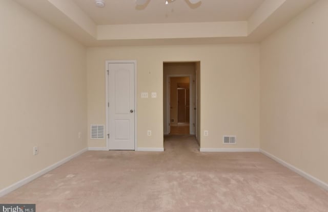 20560 CHARLOTTE Boulevard S photos photos