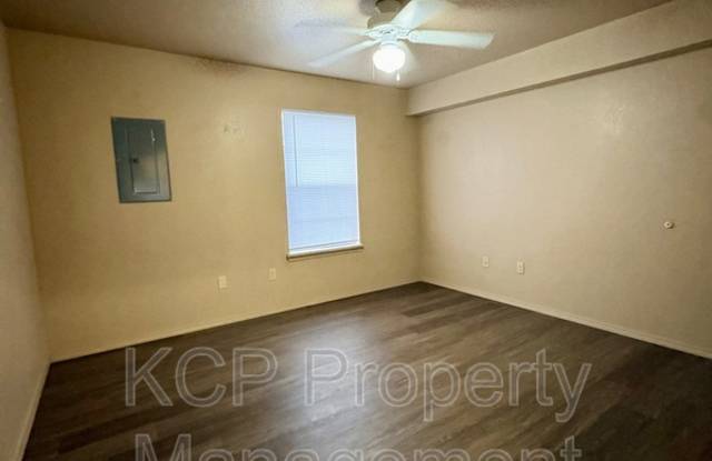 6400 Massard Road - 102 Gallery 4