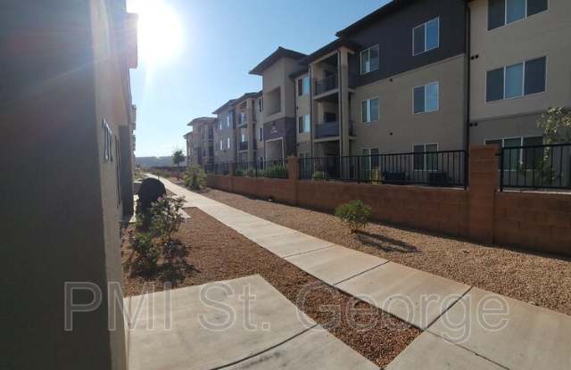 2711 E Gray Birch Dr Gallery 2