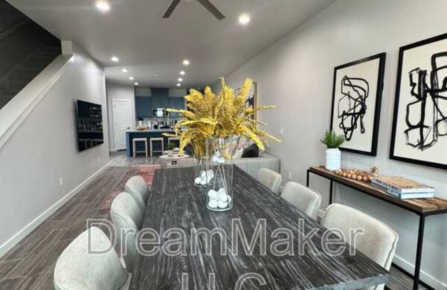 2807 Clifton Terrace Gallery 2