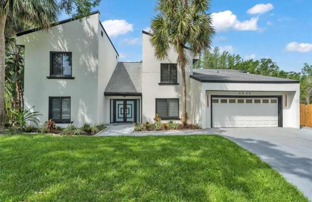 4520 PINE HOLLOW Drive Gallery 1