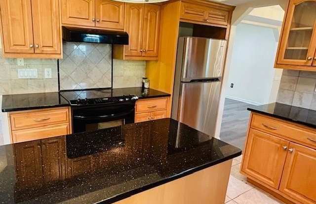 4404 ROLLINGBROOKE COURT - 4404 Rollingbrooke Court, Groveton, VA 22306