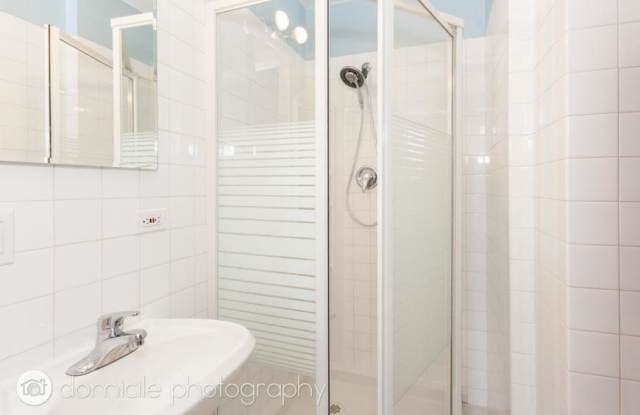 2204 Clybourn Gallery 4