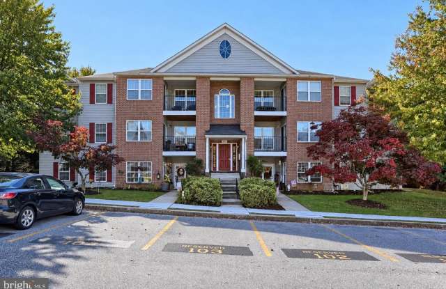 3815 SUNNYFIELD Court Gallery 1