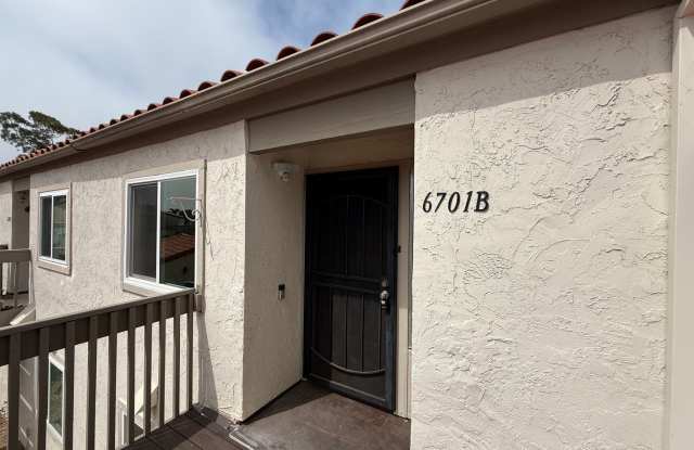Stunning 2B/2.5BA Townhome in Carlsbad w/ Ocean View! photos photos