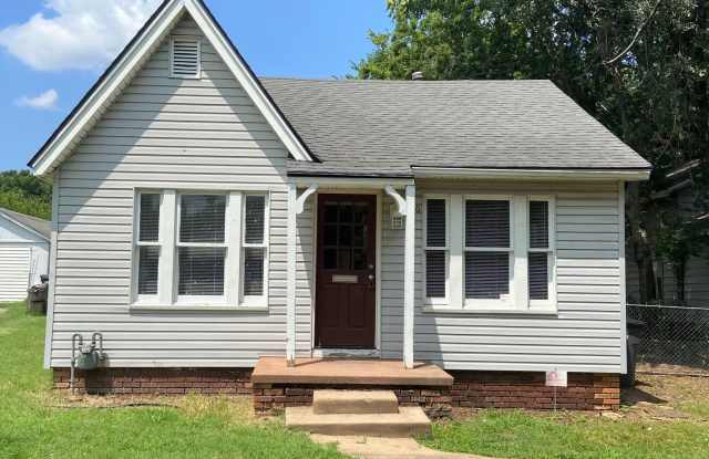 1316 S Oswego Ave photos photos