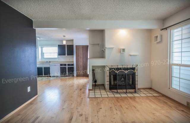 Beautiful One-Bedroom Apartment with Washer/Dryer Near CSU! Gallery 4