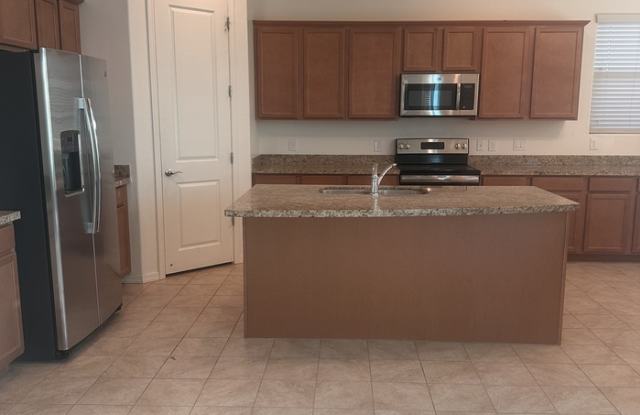 13914 North Flaxleaf Place Gallery 4