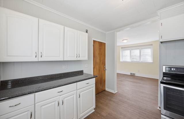 324 Crestwood Ave photos photos