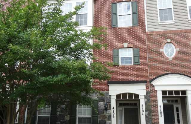 4106 POTOMAC HIGHLANDS CIRCLE - 4106 Potomac Highlands Circle, Triangle, VA 22172