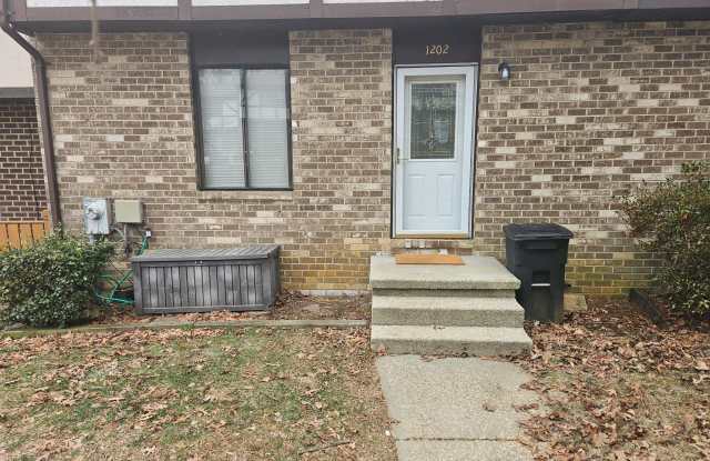 1202 HEARTWOOD Gallery 2