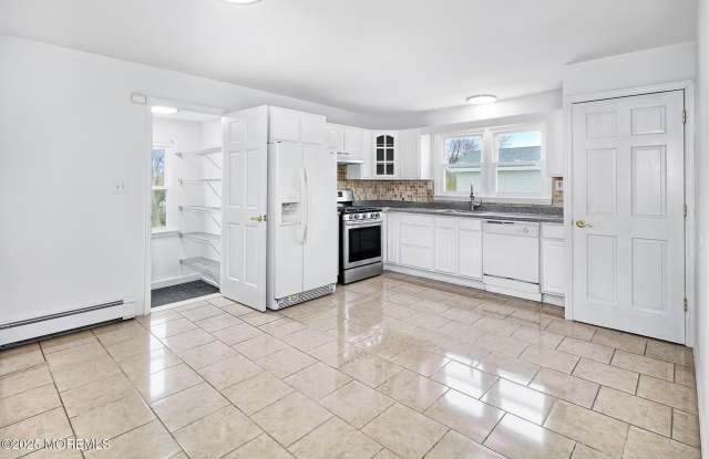 46 Amboy Road photos photos