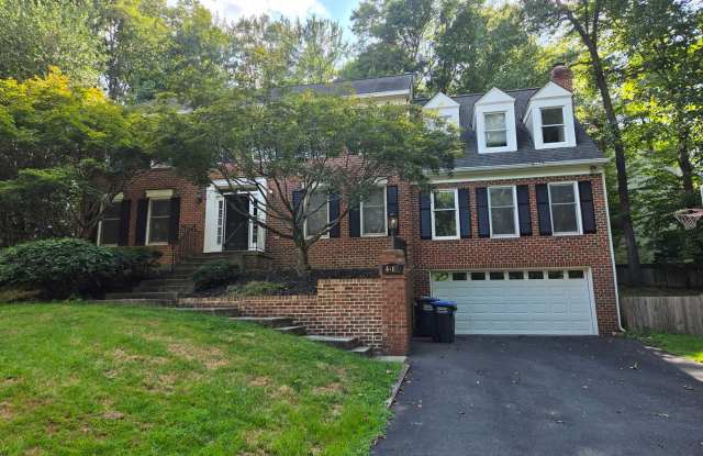 West Ridge Stately and Private Home Gallery 4