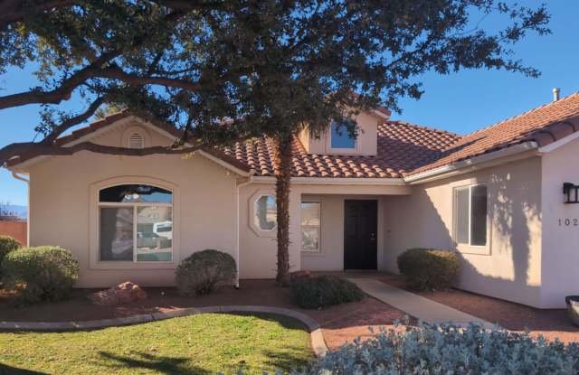 Home on a cul-de-sac in Ivins photos photos