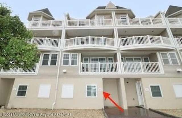 1301 Boulevard unit: 10 photos photos