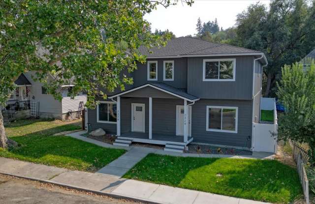 E. 7th Duplex photos photos