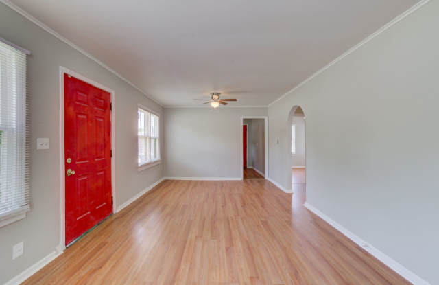 ACCEPTS VOUCHERS! Newly Renovated 2 Bed / 1 Bath house! Apply today! photos photos ACCEPTS VOUCHERS! Newly Renovated 2 Bed / 1 Bath house! Apply today! photos photos
