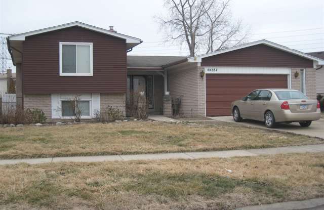 44287 Duchess Dr - 44287 Duchess Dr, Wayne County, MI 48187