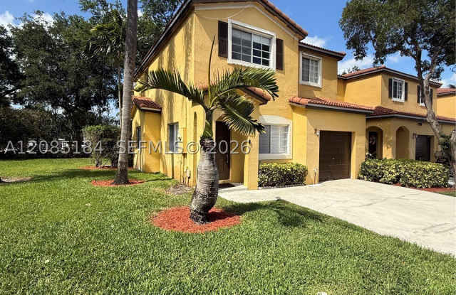 1704 SW 101st Ter Gallery 2