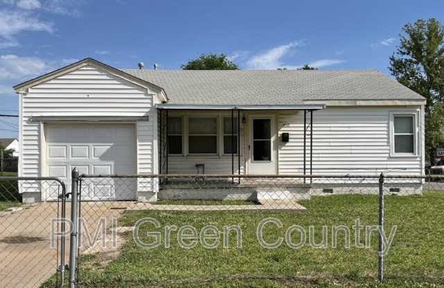 4547 E Young Ct - 4547 East Young Court, Tulsa, OK 74115