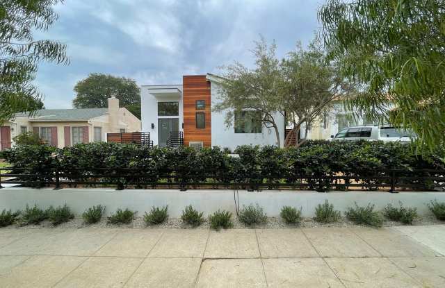 Newer Built Contemporary-Located in one of LA’s most desirable areas, minutes to Beverly Hills, Westwood, Century City Mall, Fox Studios and just blocks from the new Google/YouTube complex Gallery 1