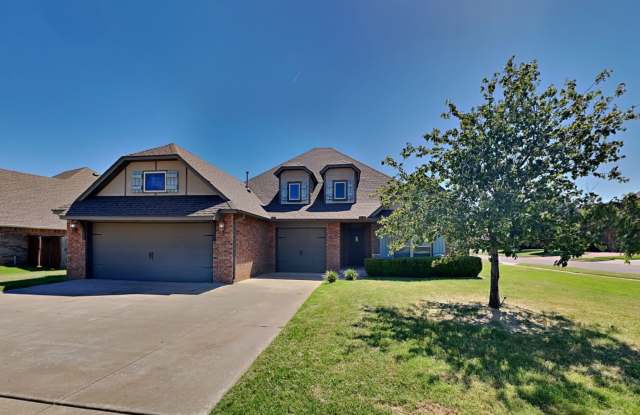 Luxury 4 Bedroom 2 Bath in Mustang Schools Gallery 1