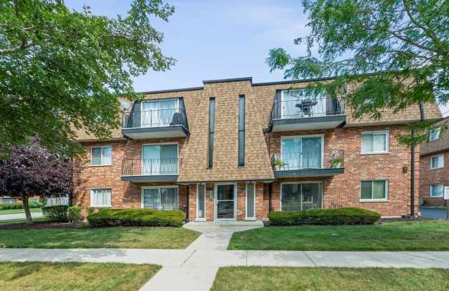 10701 Keating Ave - 10701 Keating Avenue, Oak Lawn, IL 60453