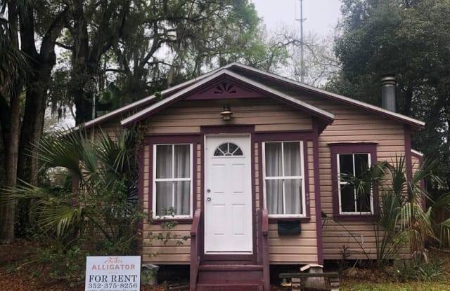 726 NW 4th Street - 726 Northwest 4th Street, Gainesville, FL 32601