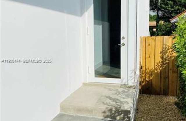 3653 SW 25th St TH 3653 MIAMI, FL 33133 photos photos 3653 SW 25th St TH 3653 MIAMI, FL 33133 photos photos