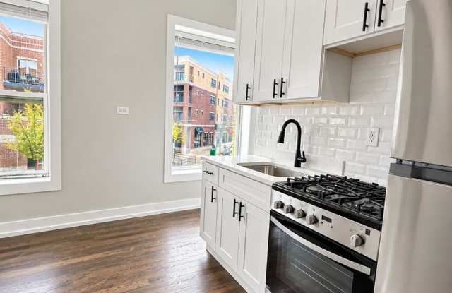 Perfect Studio in the heart of Logan Square Gallery 1
