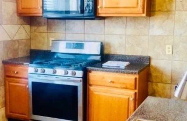 665 Bloomfield Ave photos photos