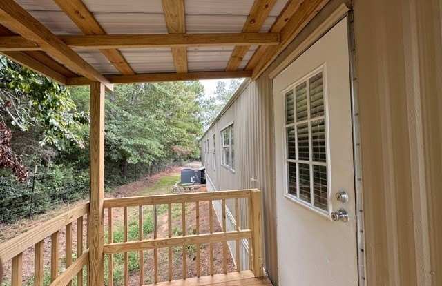 1635 Pine Lake Drive Gallery 2