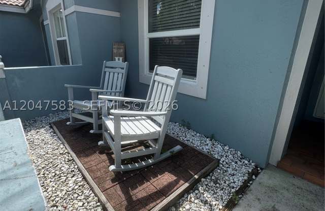 4152 Pine Ridge Ln Gallery 2