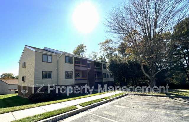 1001 Scarlet Oak Court Gallery 1