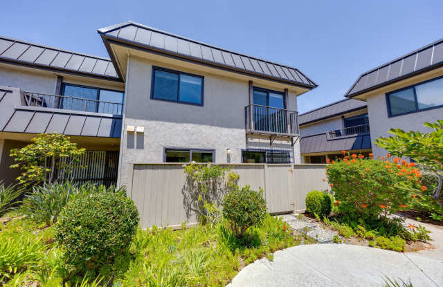 806 South Sierra Avenue - 1 photos photos