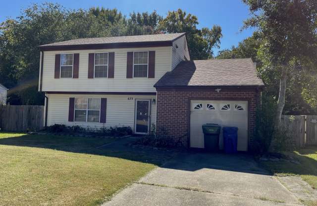 675 Trails Lane - 675 Trails Lane, Newport News, VA 23608