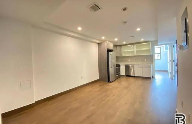 105 Harman Street Gallery 4
