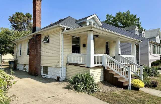 Fully Updated 2BR / 1.5BA – Steps from Downtown Ferndale! Gallery 3