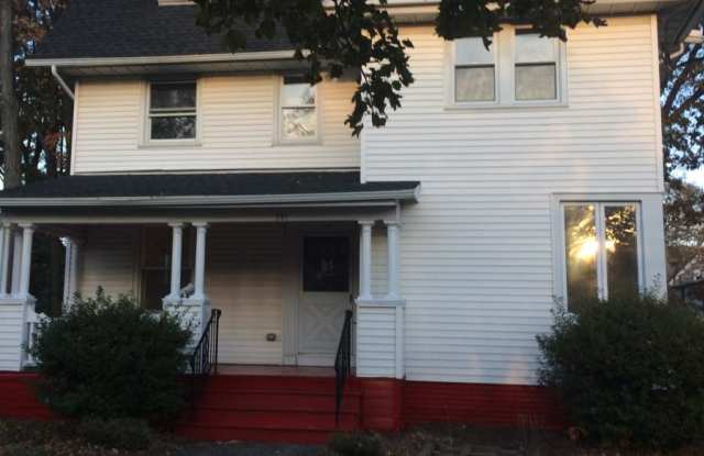 591 Washington Ave photos photos
