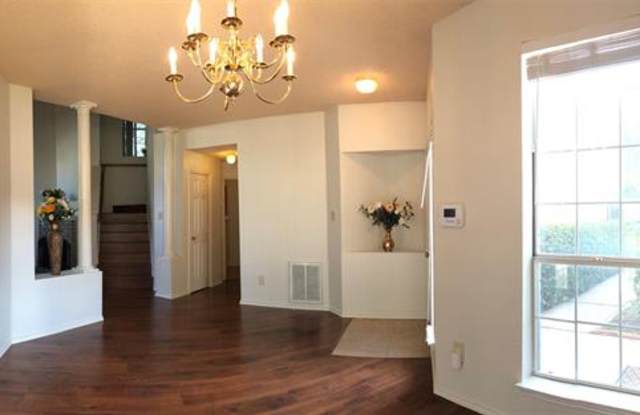6904 Hickory Creek Gallery 4
