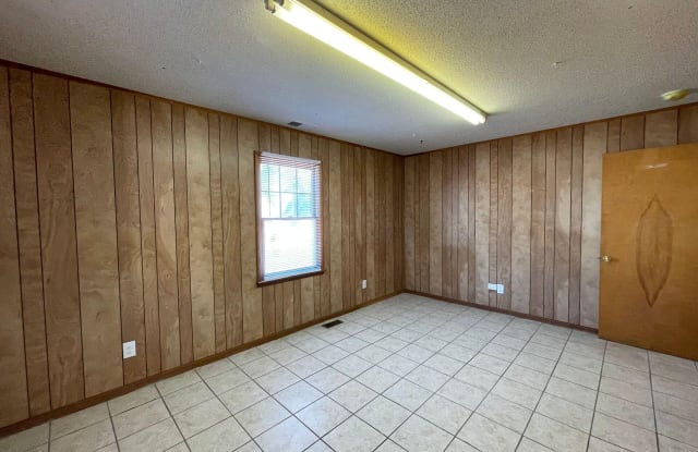 399 Johnson Boulevard Gallery 2