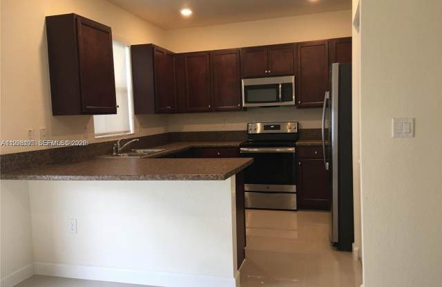 10323 W 34th Lane 10323, Hialeah, FL 33018 photos photos