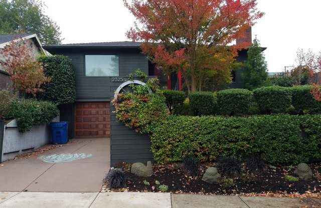 Beautiful Modern Custom Home in Great Salem Neighborhood! photos photos