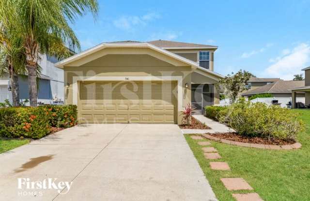941 Seminole Sky Drive - 941 Seminole Sky Drive, Ruskin, FL 33570